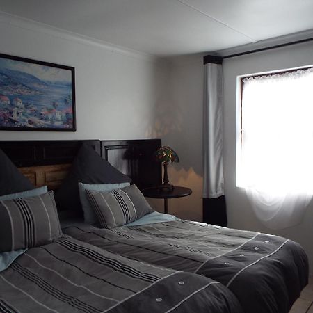 Agulhas Heights Self-Catering Cottages Extérieur photo