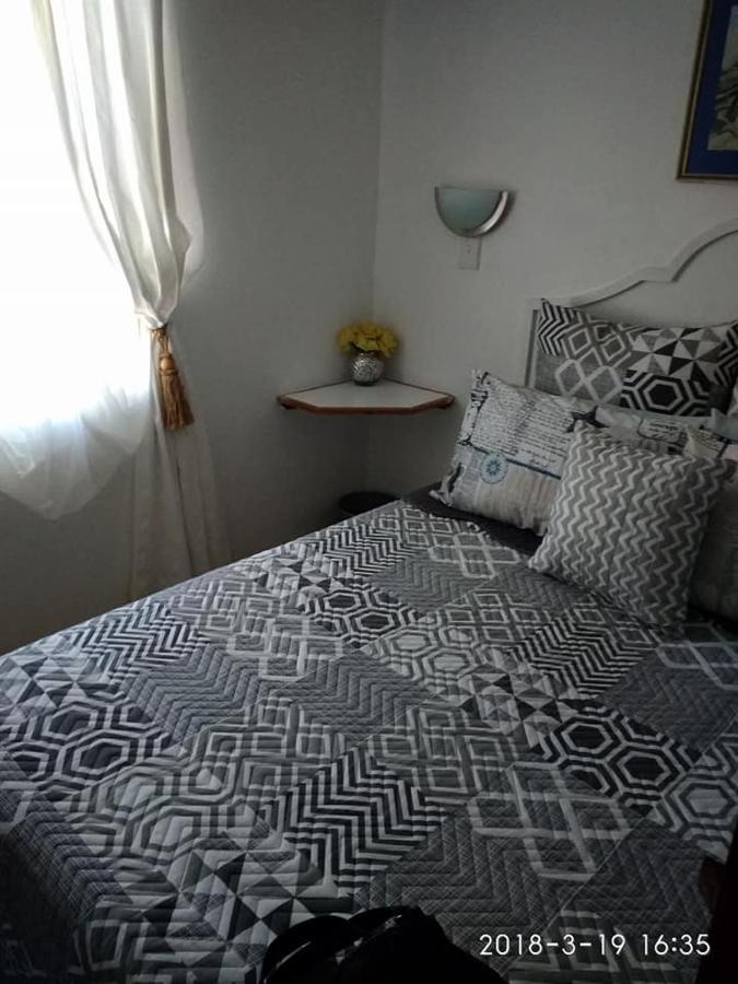 Agulhas Heights Self-Catering Cottages Extérieur photo