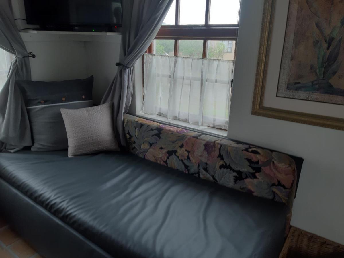 Agulhas Heights Self-Catering Cottages Extérieur photo