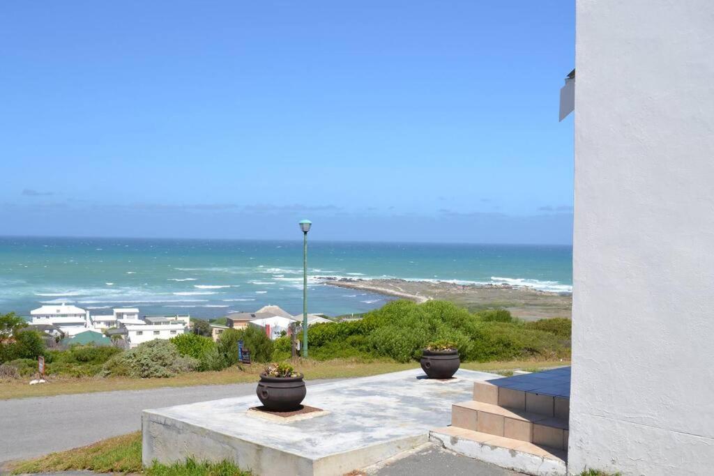 Agulhas Heights Self-Catering Cottages Extérieur photo