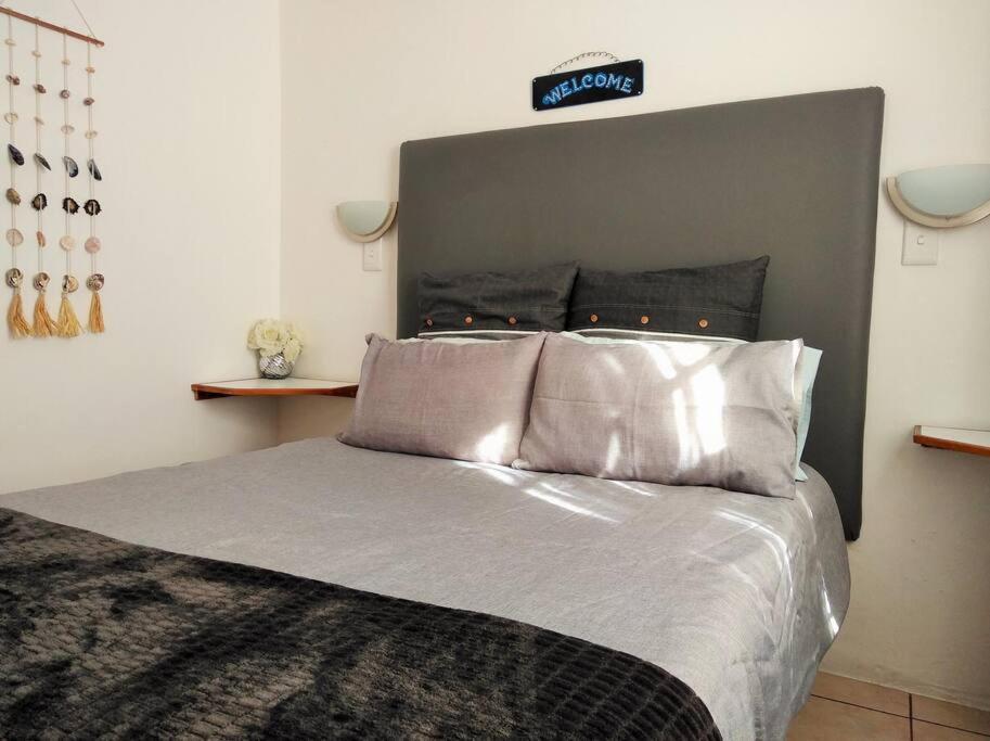 Agulhas Heights Self-Catering Cottages Extérieur photo