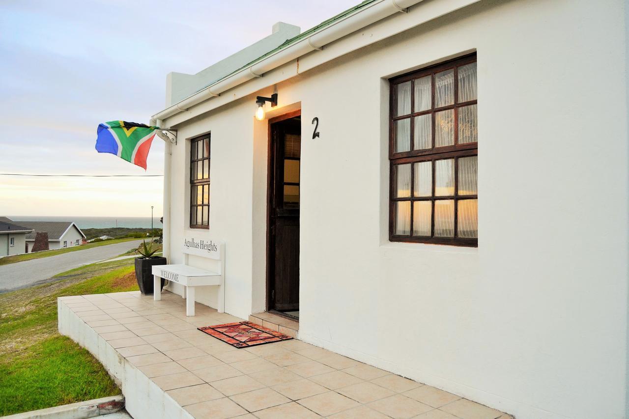 Agulhas Heights Self-Catering Cottages Extérieur photo