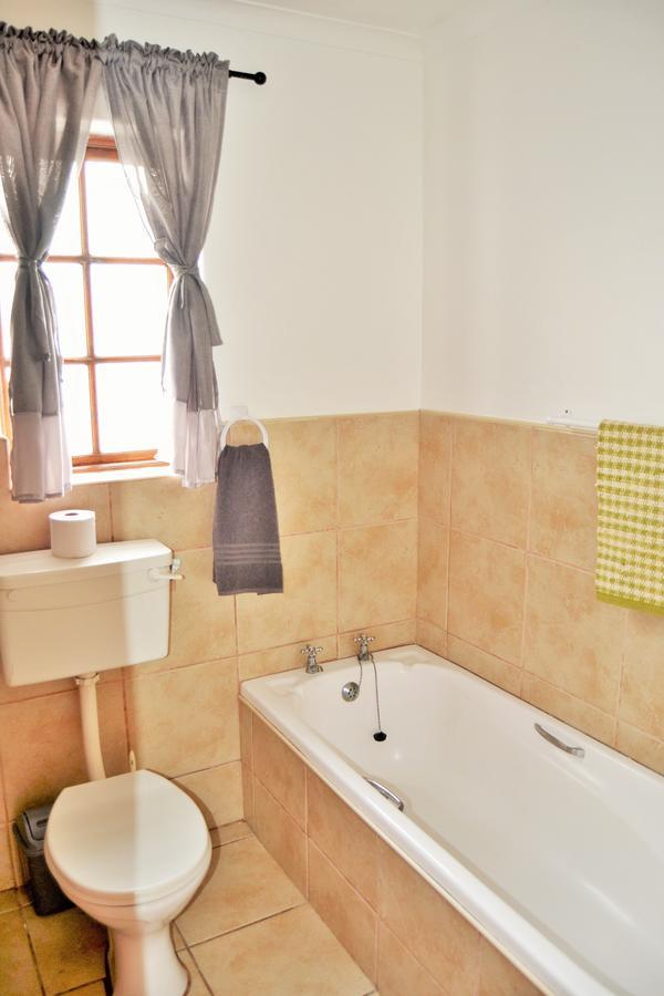 Agulhas Heights Self-Catering Cottages Extérieur photo