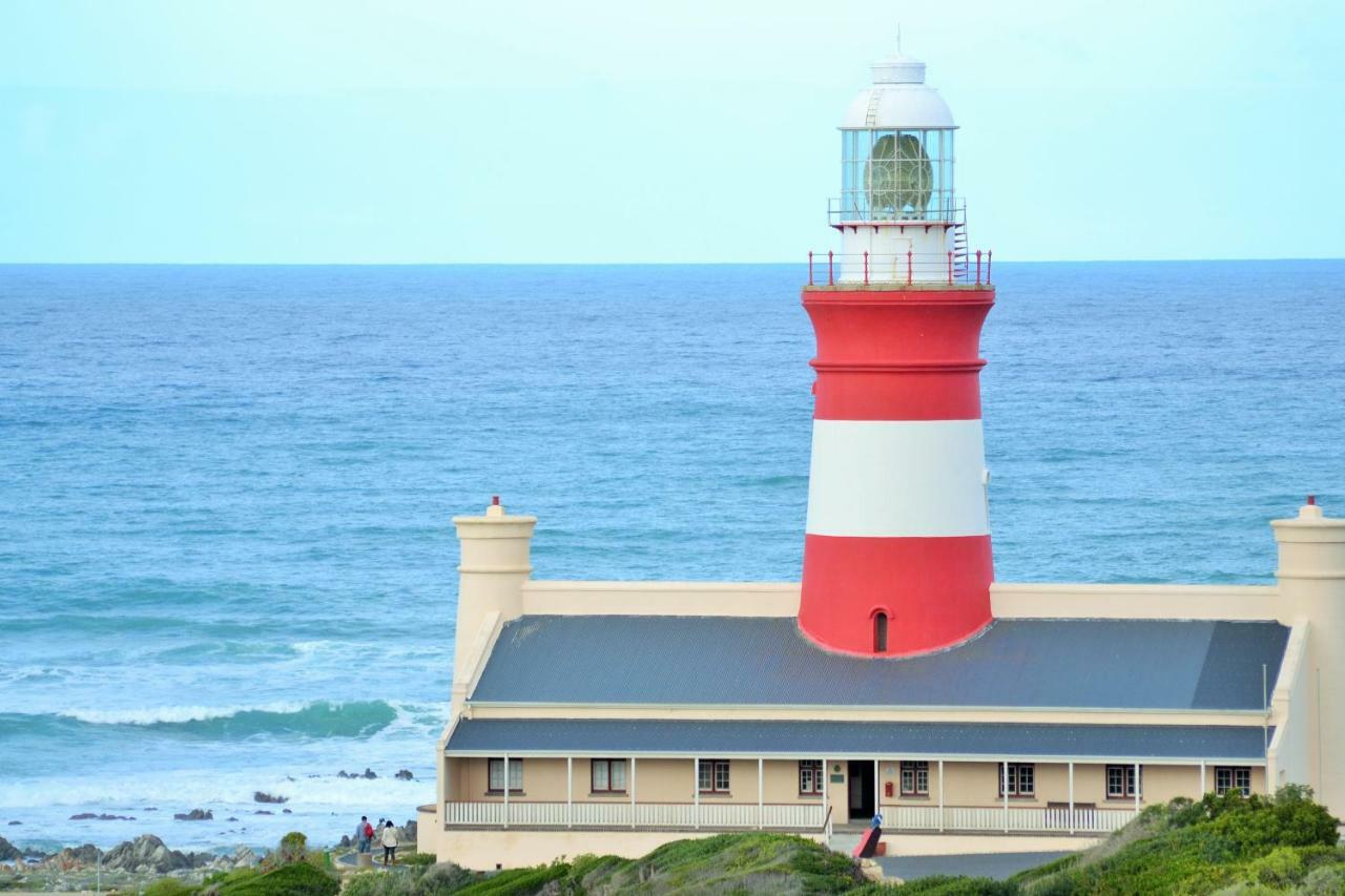 Agulhas Heights Self-Catering Cottages Extérieur photo